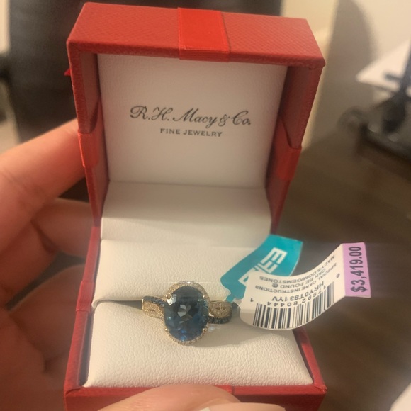 EFFY London Blue Topaz 4.5 Ct and 1/3 Ct Diamond Ring - Picture 3 of 5